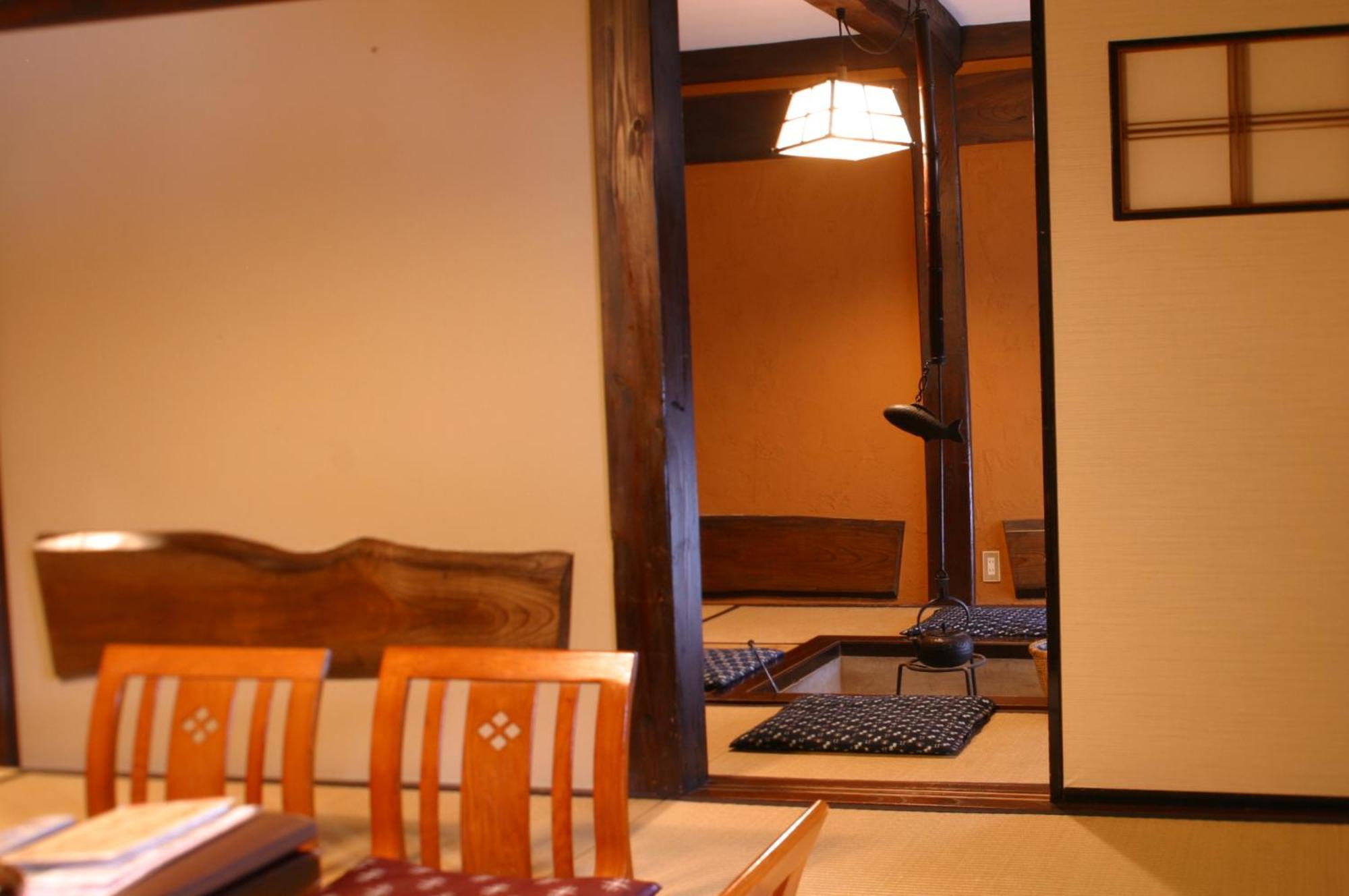 Yumoto Choza Hotel ทาคายาม่า ภายนอก รูปภาพ
