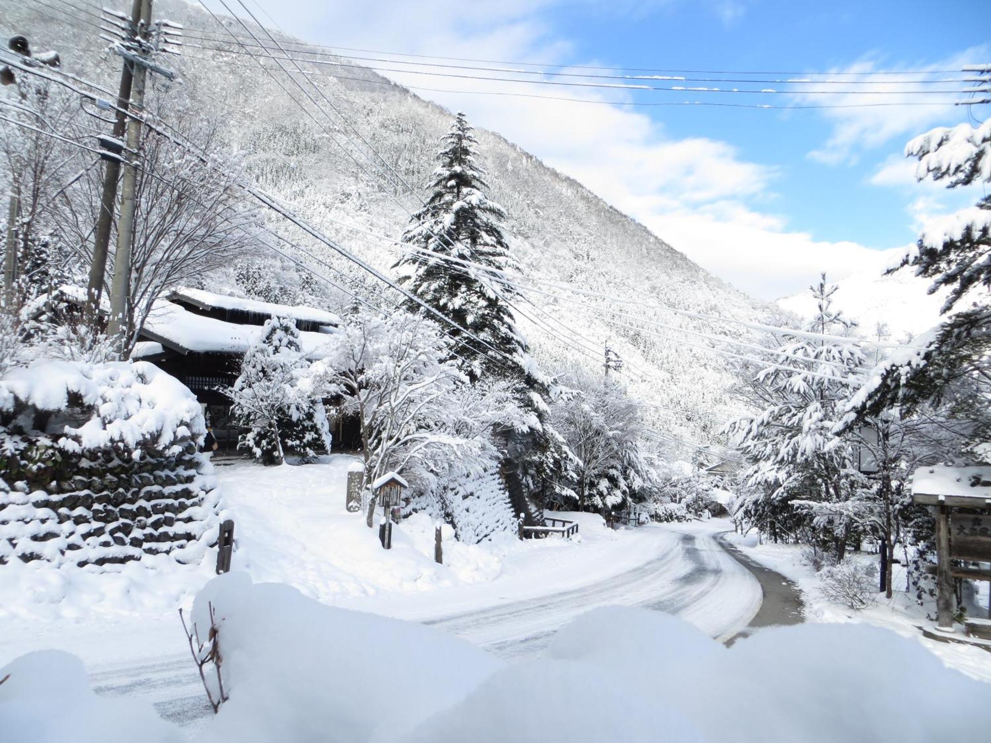 Yumoto Choza Hotel ทาคายาม่า ภายนอก รูปภาพ