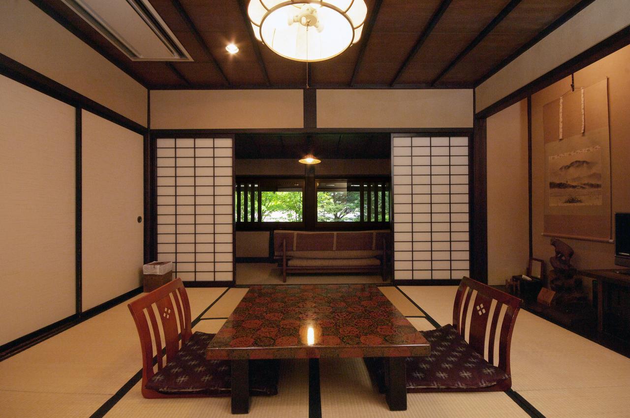 Yumoto Choza Hotel ทาคายาม่า ภายนอก รูปภาพ