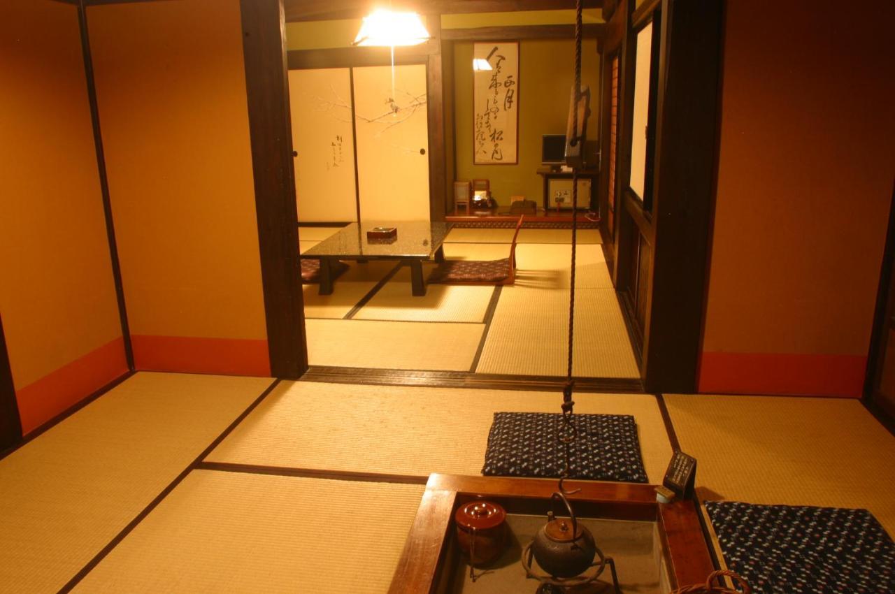 Yumoto Choza Hotel ทาคายาม่า ภายนอก รูปภาพ